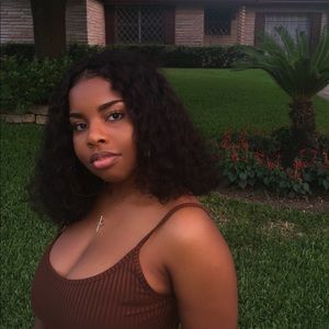 Meet your Posher, Jasmine